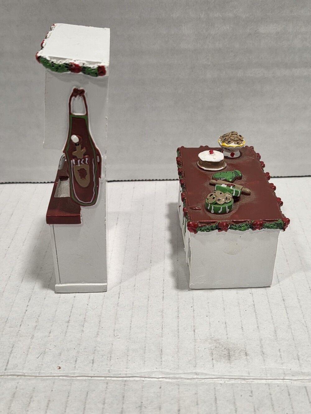 Collections ETC Christmas Kitchen Miniatures Dollhouse Vintage - Picture 4 of 8